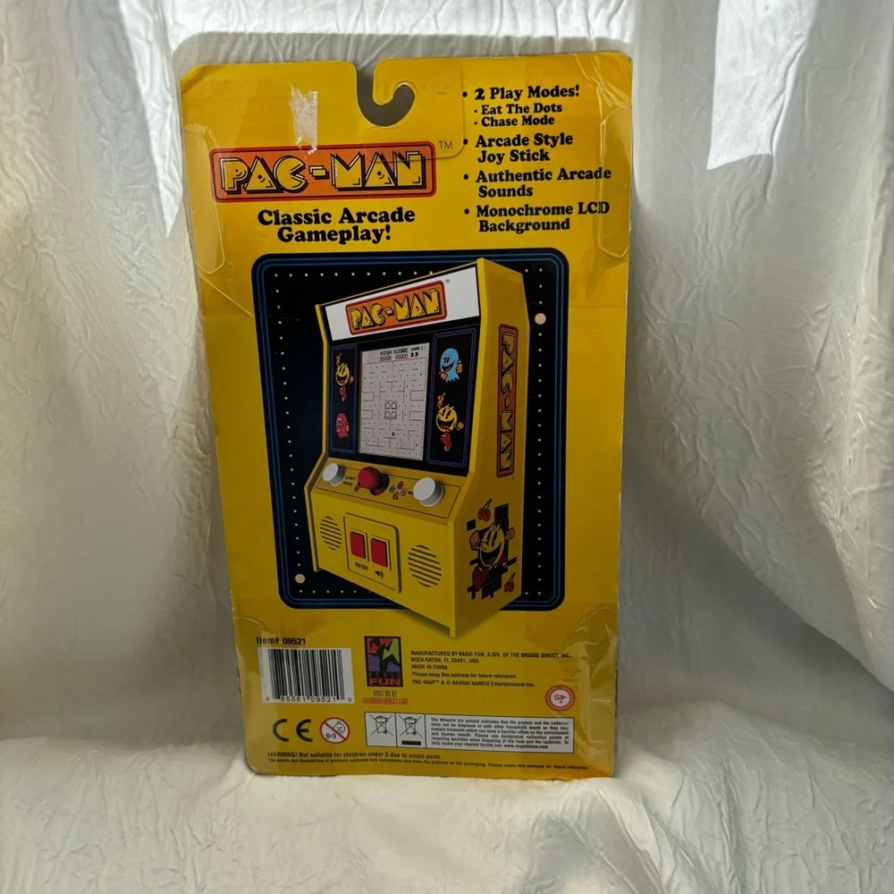 PAC-Man Mini Arcade Handheld Game. New in box